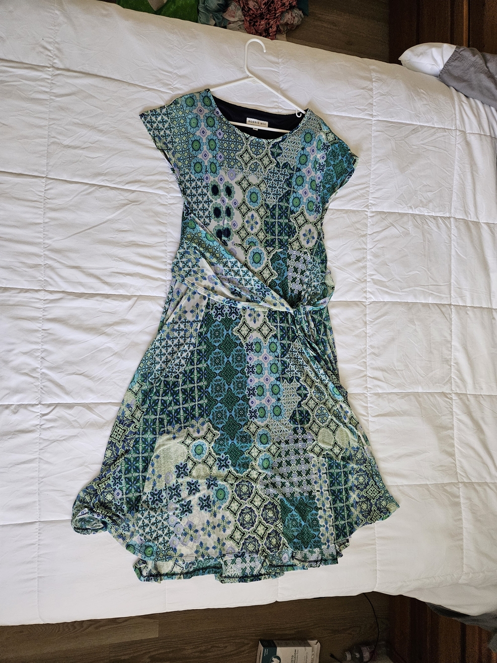Robbie Bee Vacation Dress Mosaic Print Mesh Overlay Tie Waist Green Blue L NWOT